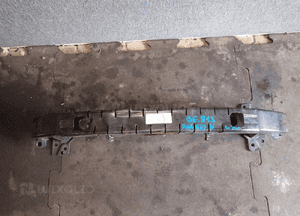 Belka zderzaka przód vw phaeton lift 3D 1