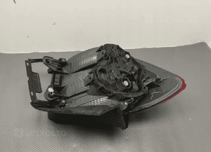Bmw F20 lampa prawy tył uk 7270098 8