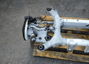 Bmw F10 belka zawieszenie tylne 2