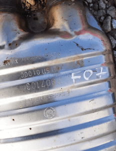 BMW F10 F11 Układ wydechowy tłumik wydech 7807103 6