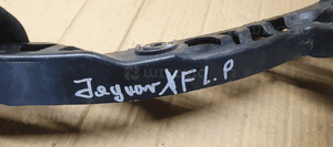 Ślizg zderzaka lewy przód przedni Jaguar XF X250 8X23-17B750 8