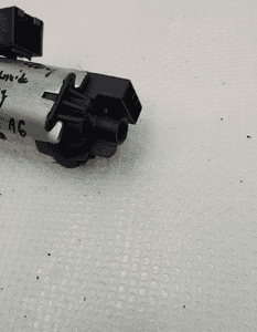 Audi A6 C7 siłownik klapy bagażnika lewy 4G9827851B kombi 4