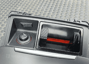 Popielniczka 8K0857951 Klapka Zapalniczka Wklad Czarna Audi A4 B8 A5 Q5 12