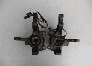 ZWROTNICA PIASTA PRAWY LEWY PRZÓD CLIO III 1,1 1,2 1,6 1,5 DCI 05-13R ABS 1