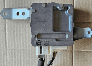 Toyota Yaris I moduł sterownik kierownicy 89650-0D030 1