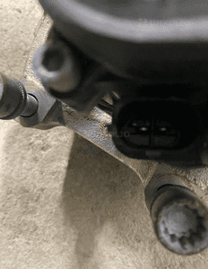 ZACISK HAMULCOWY ELEKTRYCZNY TYŁ TYLNY PRAWY VW GOLF VII 75Q0615406CK 2012- 7