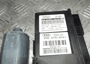 AUDI A8 D3 02 09 SILNICZEK OPUSZCZANIA SZYBY LP 3