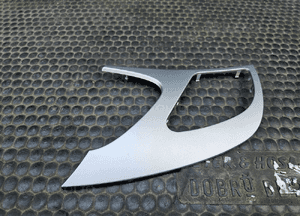Listwa 8K1857186H 8K1941509 6595-000 Ozdobna Dekor Kratki Nawiew Obudowa Konsoli Deski Licznik Awaryjne EU Audi A4 B8 A5 32