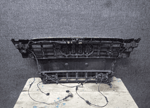 Atrapa grill audi S4 08-12 8