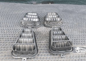 Kratka 4B0819181A 8E0819181 Wentylacyjna Bagaznika Powietrza Audi A4 B6 B7 Sedan Kombi 4B0819181B 4B0819181A 8E0819181 5