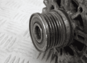 ALTERNATOR 2.TDI CNH 04L903017A 3