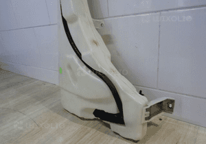 ZBIORNICZEK SPRYSKIWACZY VW TOUAREG 7L0955453D/E 3
