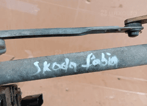 Mechanizm wycieraczek przód przedni Skoda Fabia 0390241524 6Q1955119A 6