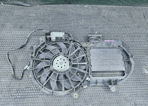 Obudowa Wentylator Wiatrak Chlodnicy Modul Sterownik Wentylatora 2.0 ALT FSI AUDI A4 B6 1