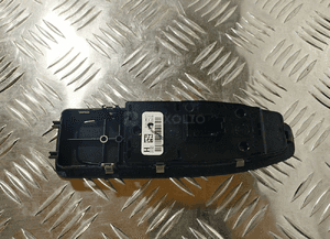 Bmw F21 F22 F32 F82 panel szyb lewy przedni 9362126 6
