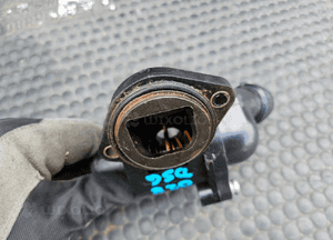 Termostat 06B121111K Obudowa Czujnik Krociec 1.8 T 2.0 ALT Audi A4 B6 B7 A6 C5 VW 18