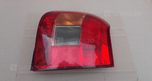 TOYOTA COROLLA E12 HB LAMPA TYŁ TYLNA PRAWA 1