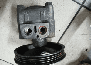 pompa wspomagania primera p 12 1.8 16v 3