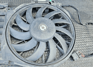 Obudowa Wentylator Wiatrak Chlodnicy Modul Sterownik Wentylatora 2.0 ALT FSI AUDI A4 B6 17