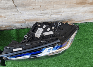 LAMPA LAMPY LASER BMW 5 G30 9850588 9850587 4