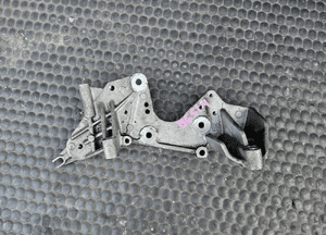Lapa Wspornik Podpora Pompy Wspomagania Paliwa Alternator Mocowanie Rolka 2.7 3.0 TDI V6 Audi A4 B8 A5 A6 C7 A7 A8 Q5 22