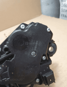 Nissan Qashqai J10 Lift Silniczek wycieraczek 0390201820 2