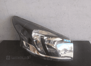 LAMPA PRZÓD PRAWA OPEL VIVARO B 260100647R 1
