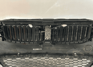BMW 5 G30 / G31 M-Pakiet Zderzak przedni - 16440 9