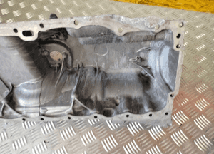 Bmw E90 E91 E92 miska olejowa 7800323 N57 x drive 11