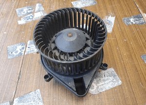 Wentylator Dmuchawa 8E1820021 A B E Nawiewu Nagrzewnicy VALEO EU AUDI A4 B6 B7 21