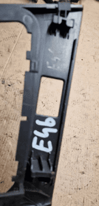 Ramka dekor tunelu zmiany biegów BMW 3 E46 8211465 7