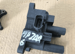 Cewka zapłonowa Mazda 6 02-07r L81318100 5