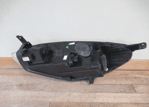 LAMPA PRZEDNIA PRZÓD PRAWA FORD FIESTA MK8 VIII 2017- 10