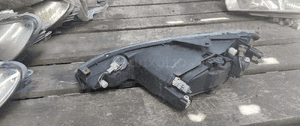 . PRZOD PRZEDNIA LAMPA PRAWA PEUGEOT 206 4