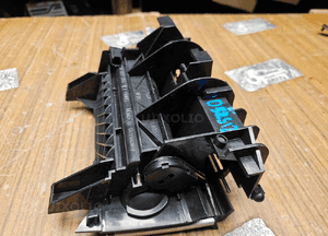 Popielniczka 2 DIN 8E0857951J 03S Klapka Wklad Carbon Srebrna Rybia Luska Audi A4 B6 B7 28