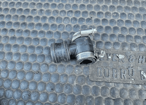 Trojnik 06B103221P 06A103247 Kolanko Rozdzielacz Odma Odpowietrzajacy Przewód Waż Rurka 1.8 T Turbo Audi A4 B6 B7 VW 18