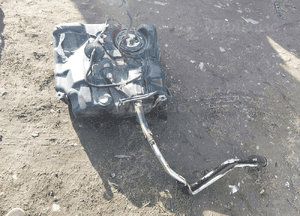 BAK ZBIORNIK PALIWA POMPA PŁYWAK VOLVO V40 II 2.0 D 2016-2019 31372505 KPL 4