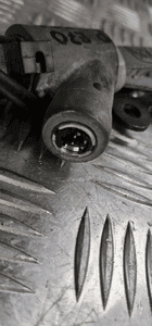 Bmw E70 E71 napinacz pasa prawy przód 3065664 3