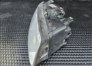 Reflektor Lampa Xenon D1S Przód Przednia PRAWA Valeo Europa Audi A4 B6 10