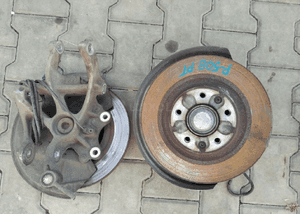 Peugeot 508 Citroen C5 III X7 piasta zwrotnica tył tylna prawa lewa 1