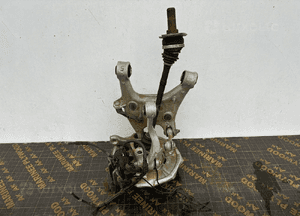 BMW 5 F10 F11 Zwrotnica tył Prawa - 16302 1