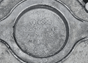 Obudowa Osłona Pokrywa Rozrzadu Silnika Dekiel Walu Kołnierz 2.7 3.0 V6 TDI Audi A4 B8 A5 Q5 16