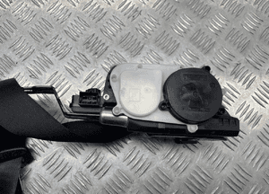 Mercedes W213 pas bezpieczenstwa lewy przód napinacz A2138605500 5