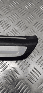 Audi Q3 8U listwa progowa prawy przód s-line 8U0853374B 3