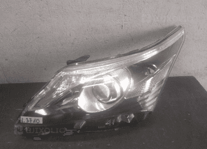 Lampa przód lewa toyota avensis T27 lift 12-15 1