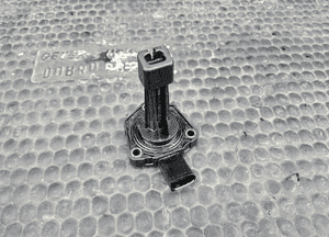Czujnik 03C907660 H M Sensor Poziomu Stanu Oleju Silnika Audi A4 B8 VW Skoda Seat 11