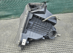 Obudowa Filtra 8K0133835B 8K0133837B 8K0133843D Powietrza Pokrywa Filtr Oslona 2.7 3.0 TDI Audi A4 B8 A5 Q5 6