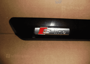 LISTWA DRZWI PRAWY TYL AUDI A3 8P S-LINE 2