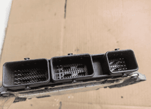 STEROWNIK KOMPUTER SILNIKA RENAULT CLIO III 1.4 21585412-6B 8200504593 3