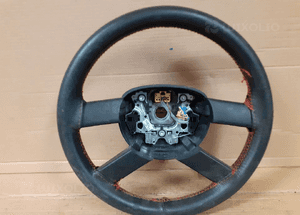 # KIEROWNICA VW GOLF V / PASSAT B6 /JETTA/TOURAN/ POLO (lok. 167) OBSZYTA OBITA SKÓRĄ CZERWONA NIĆ 1